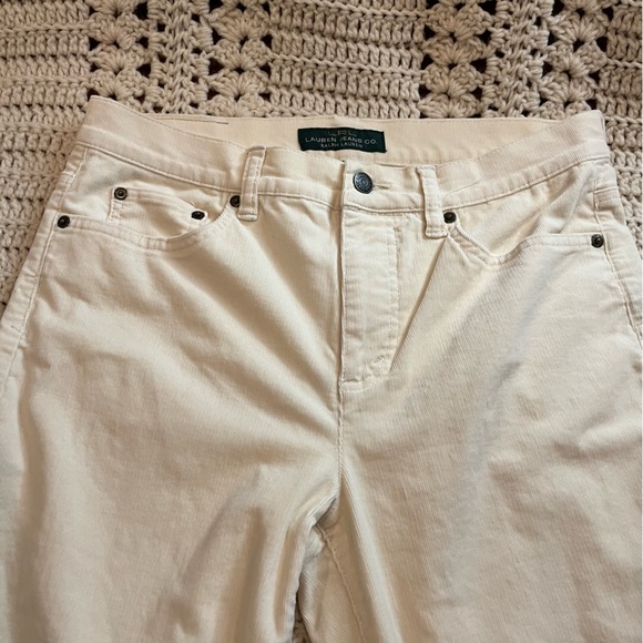LRL Lauren Jeans Co Ivory Corduroy Flare Leg 5 Pocket Pants Size 8 - Picture 3 of 8
